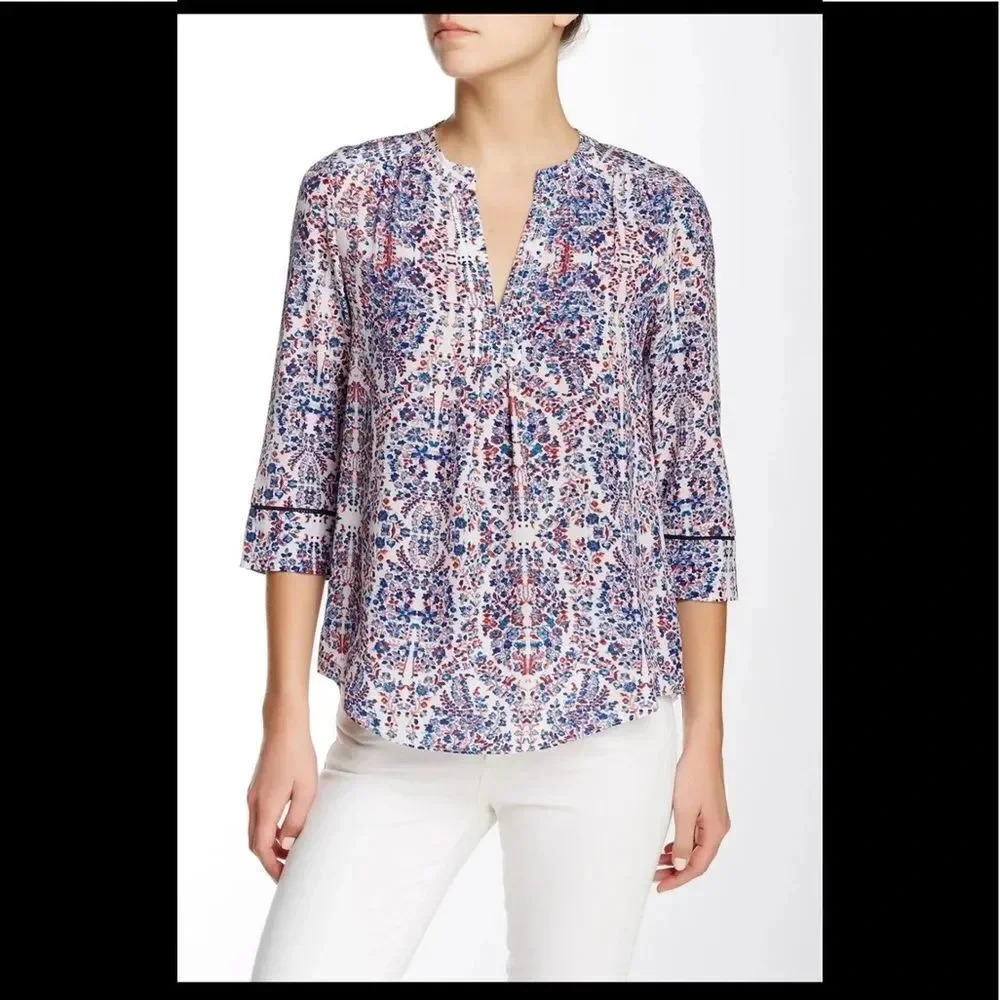 Rebecca Taylor
3/4 Sleeve Split Neck PaisleyBlouse